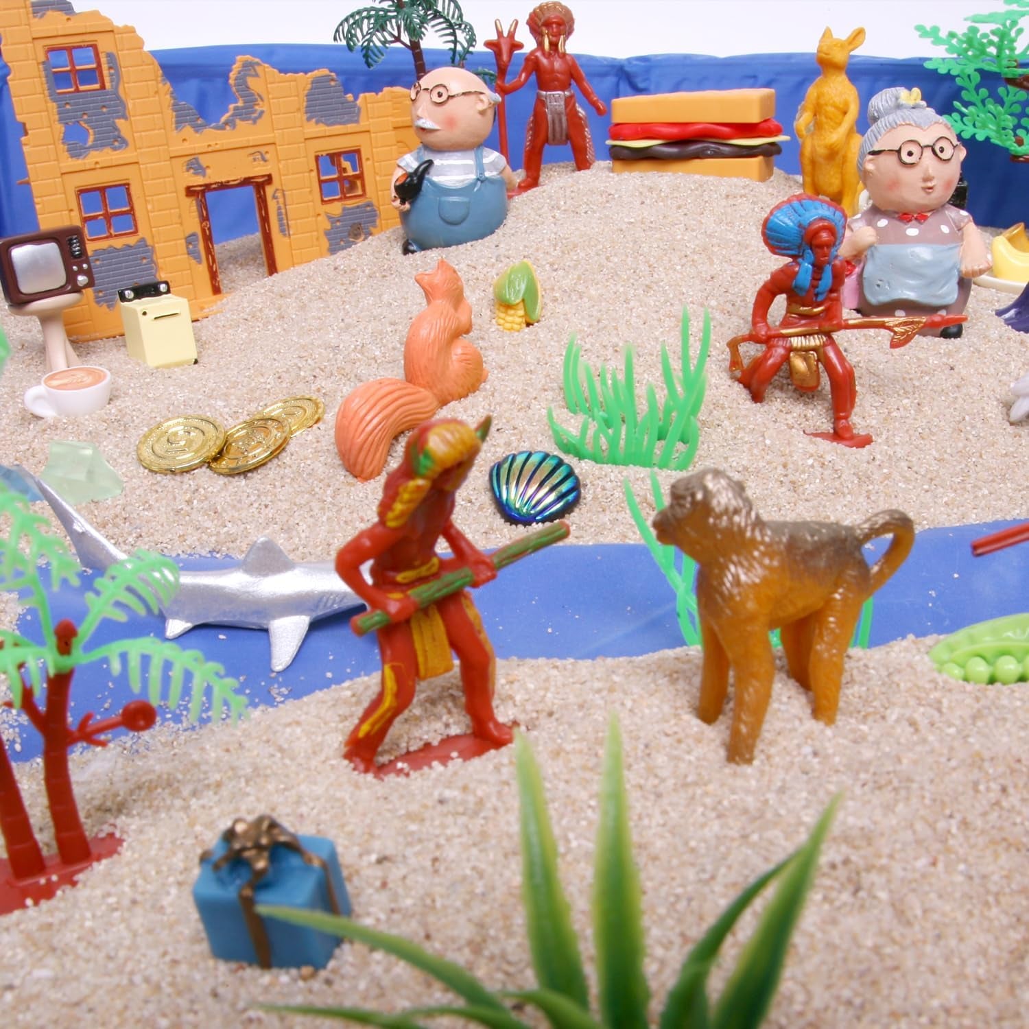 Portable Sand Tray Therapy Kit - 126 Pcs Animais E Casa Sandtray Miniatures (With Storage Box)