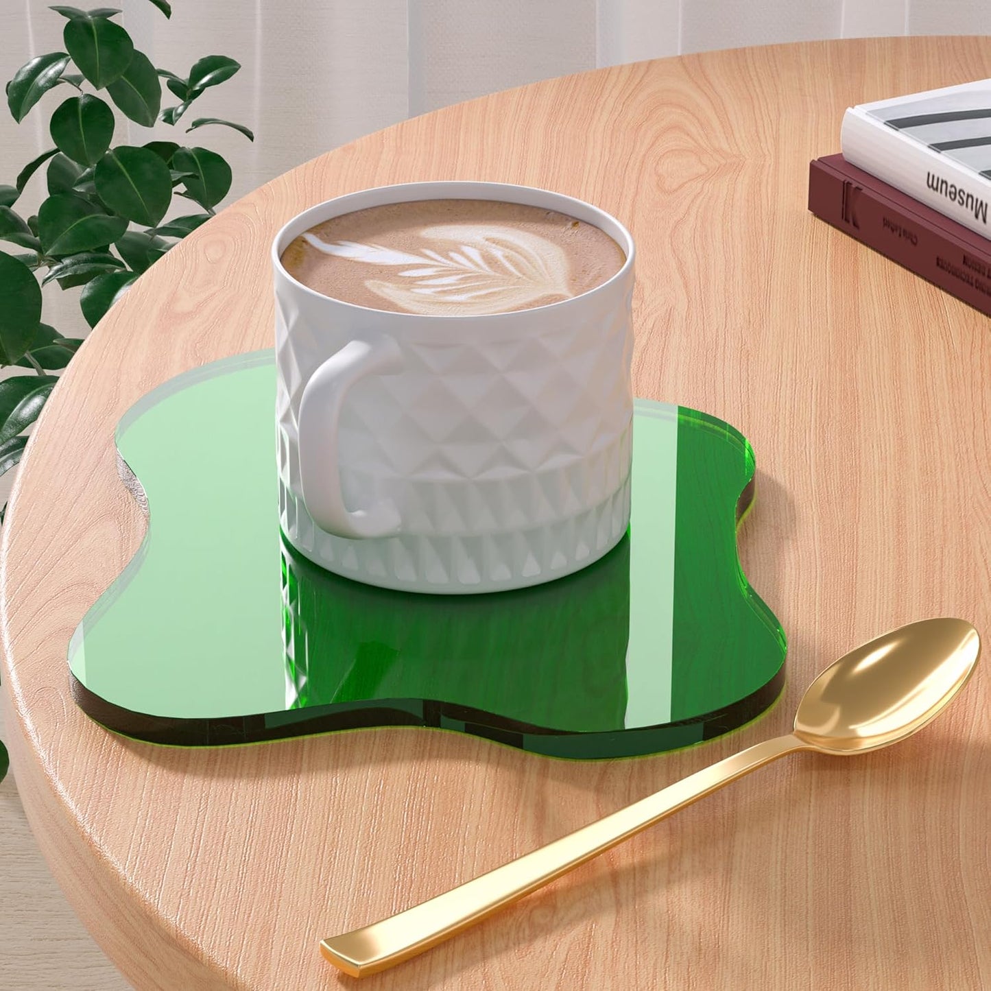 Acrylic Coaster Decorative Plates, Irregular Bar Drink Coaster, Clear Cloud Shape Coffee Cup Coaster, Perfect for Tabletop Protection and Accessories Display.(Gold)